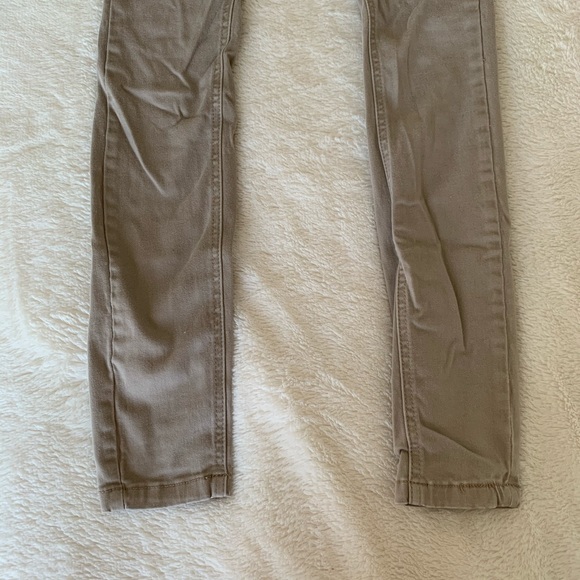 Beige Khaki Pants / Skinny Jeans - Picture 2 of 4